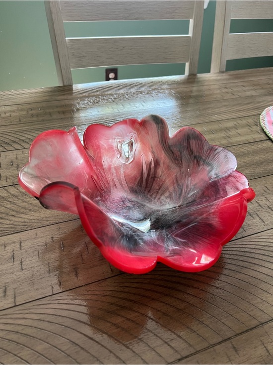 Other - Hand-Blown Red and Black Glass Flower Bowl - Decorative Home Art